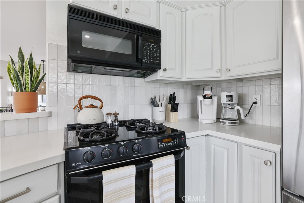 295 Plymouth St, Cambria, CA 93428