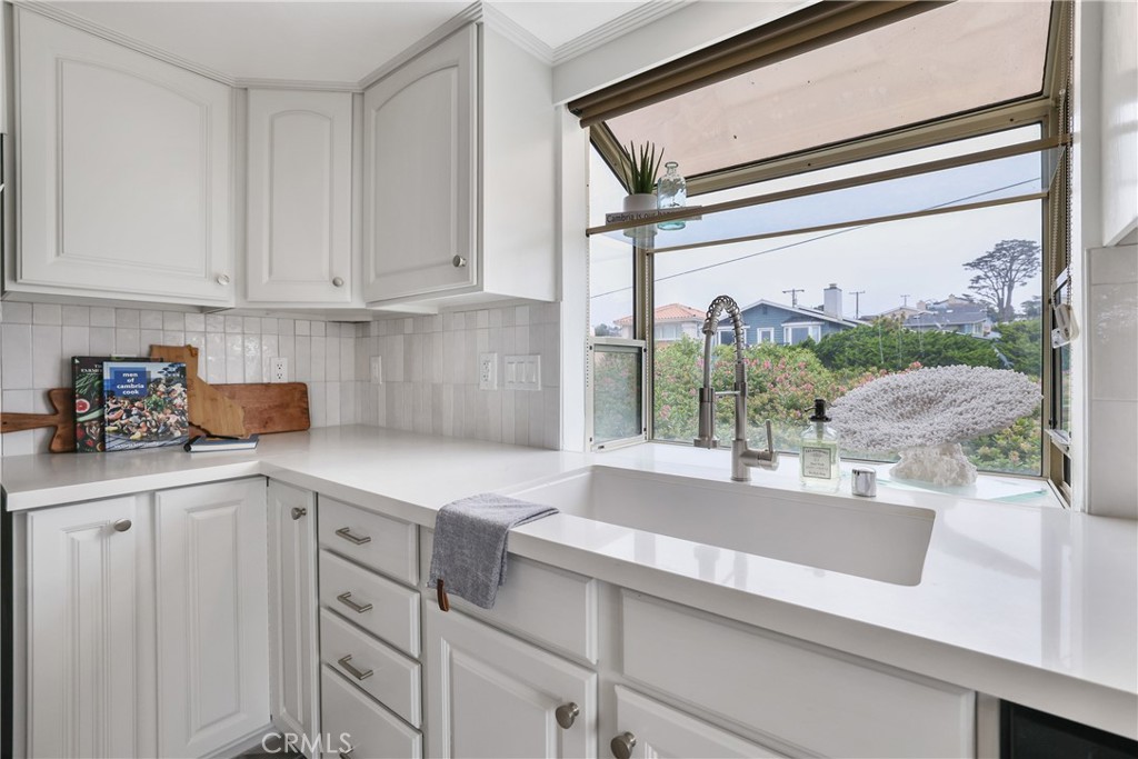 295 Plymouth St, Cambria, CA 93428