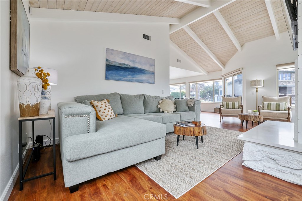 295 Plymouth St, Cambria, CA 93428