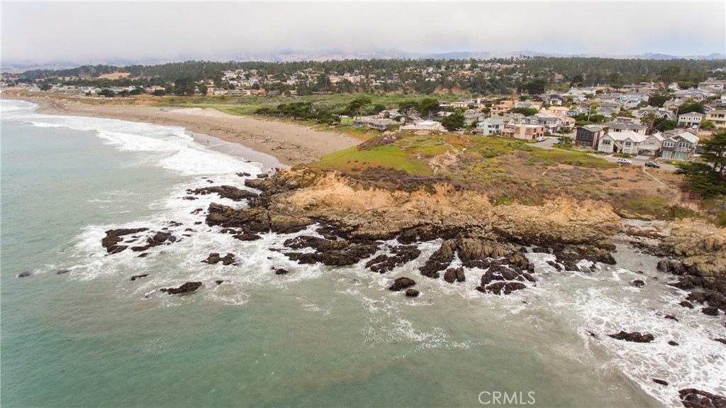 295 Plymouth St, Cambria, CA 93428