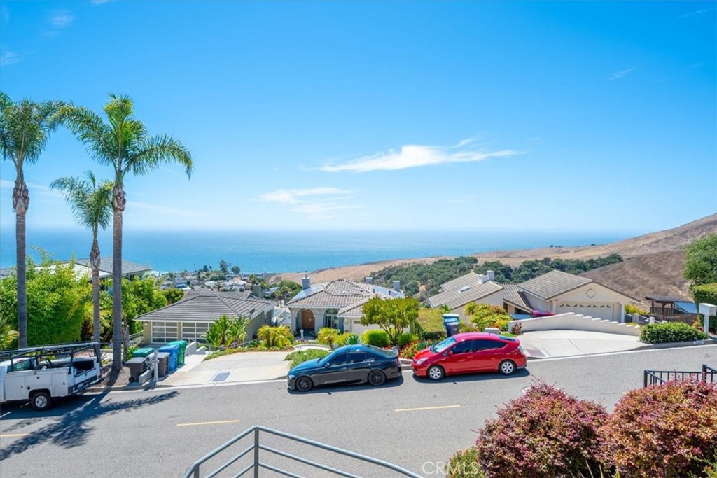 1174 Longview Ave, Pismo Beach, CA 93449