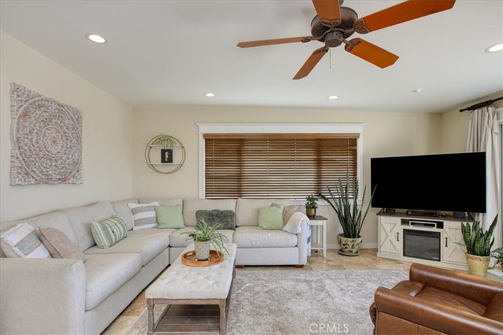 841 Visalia Street St, Pismo Beach, CA 93449