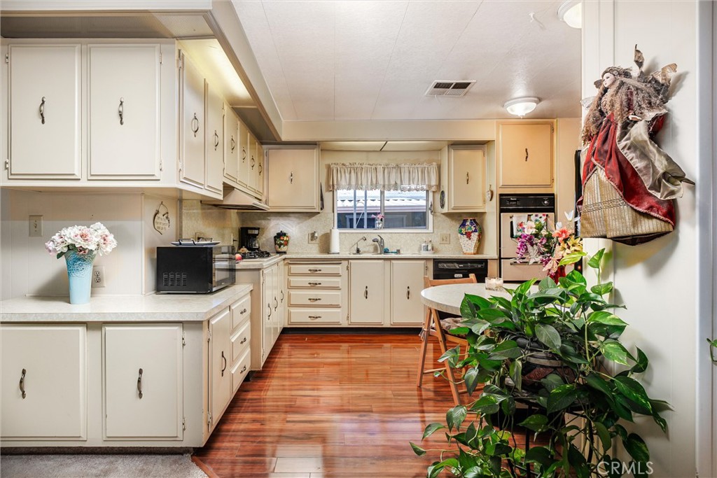 10025 El Camino Real #118, Atascadero, CA 93422