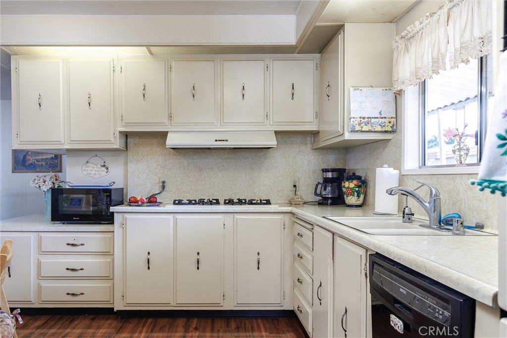 10025 El Camino Real #118, Atascadero, CA 93422