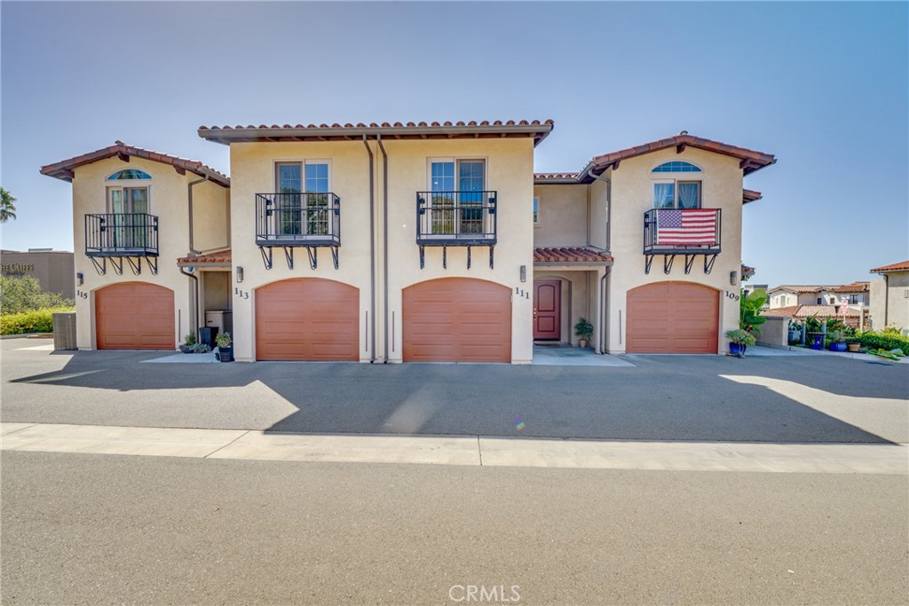 111 Greve Pl, Pismo Beach, CA 93449
