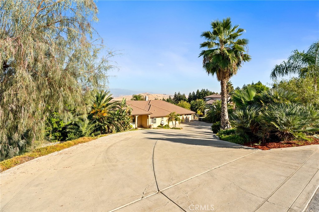 463 High Sierra, Exeter, CA 93221