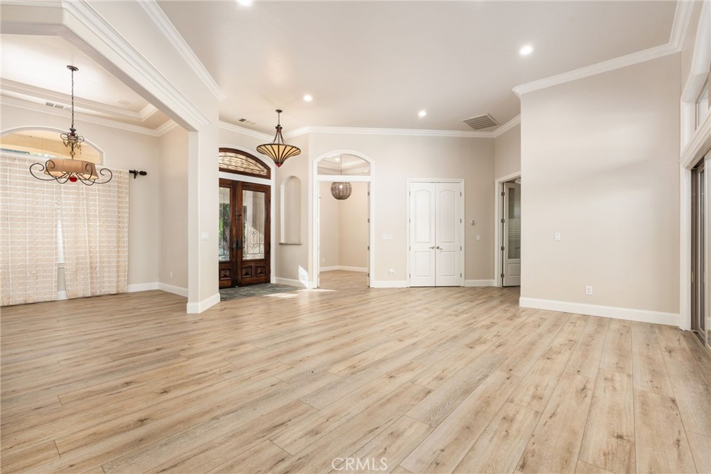 463 High Sierra, Exeter, CA 93221