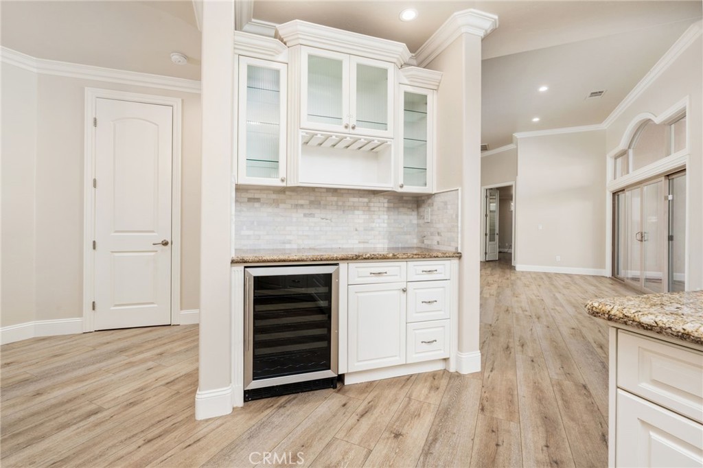 463 High Sierra, Exeter, CA 93221