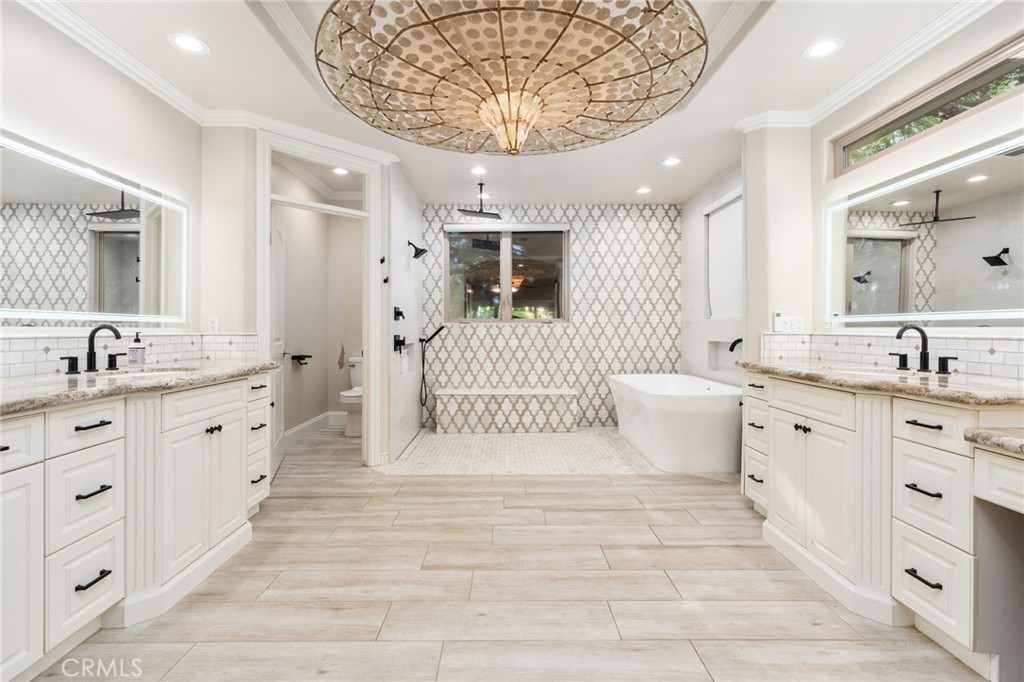 463 High Sierra, Exeter, CA 93221