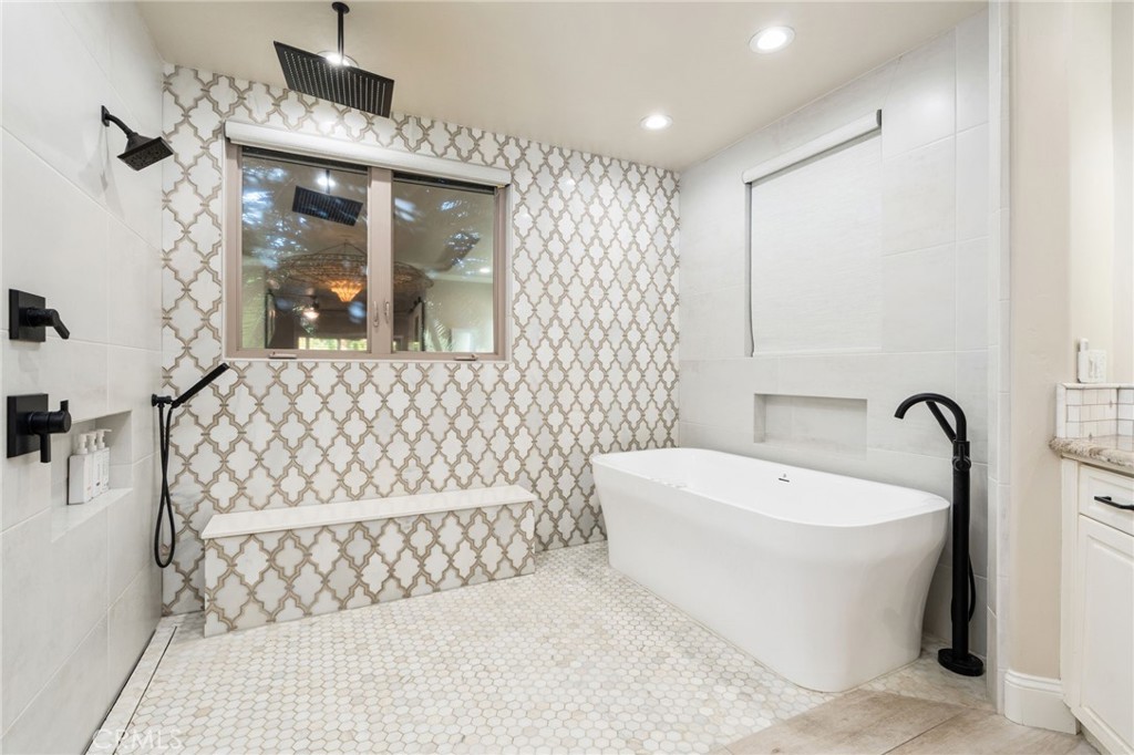 463 High Sierra, Exeter, CA 93221