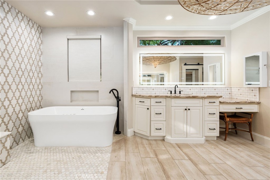 463 High Sierra, Exeter, CA 93221