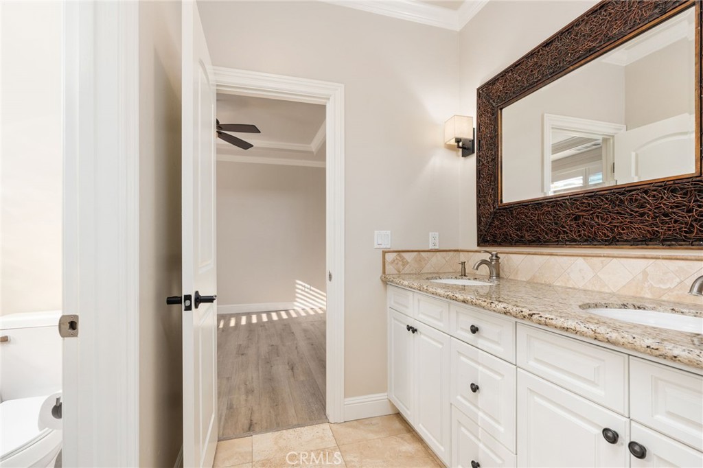 463 High Sierra, Exeter, CA 93221