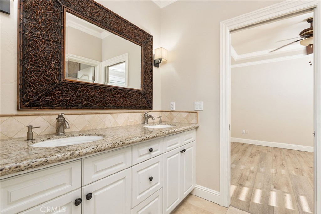 463 High Sierra, Exeter, CA 93221