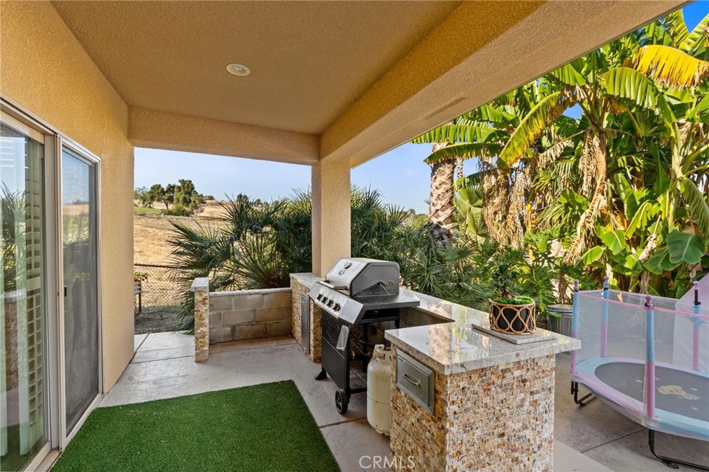 463 High Sierra, Exeter, CA 93221