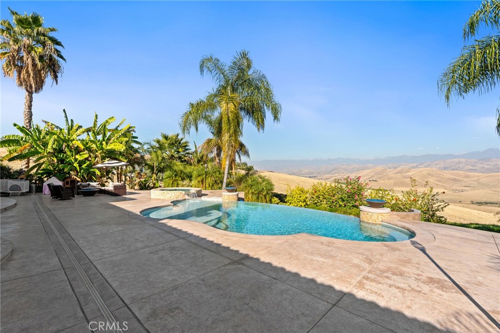 463 High Sierra, Exeter, CA 93221