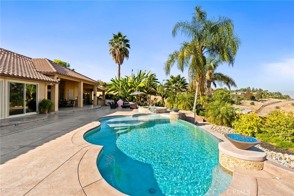 463 High Sierra, Exeter, CA 93221