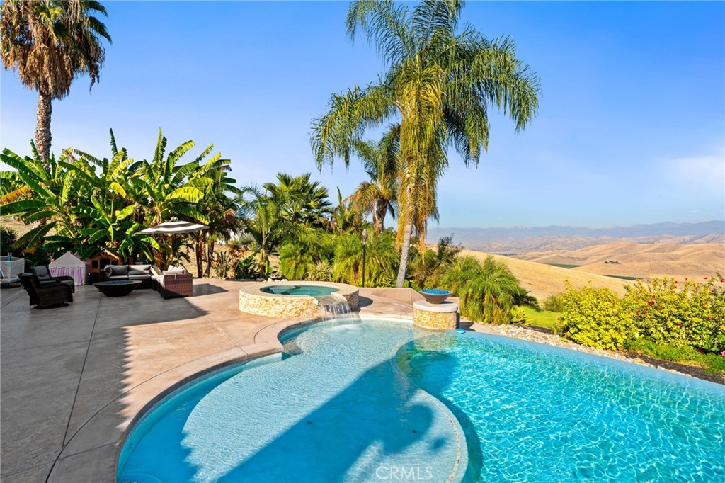 463 High Sierra, Exeter, CA 93221