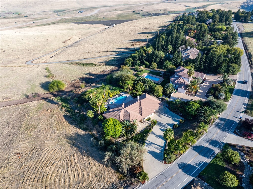 463 High Sierra, Exeter, CA 93221