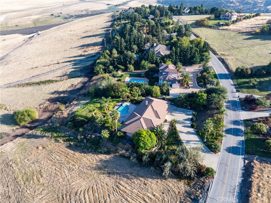 463 High Sierra, Exeter, CA 93221