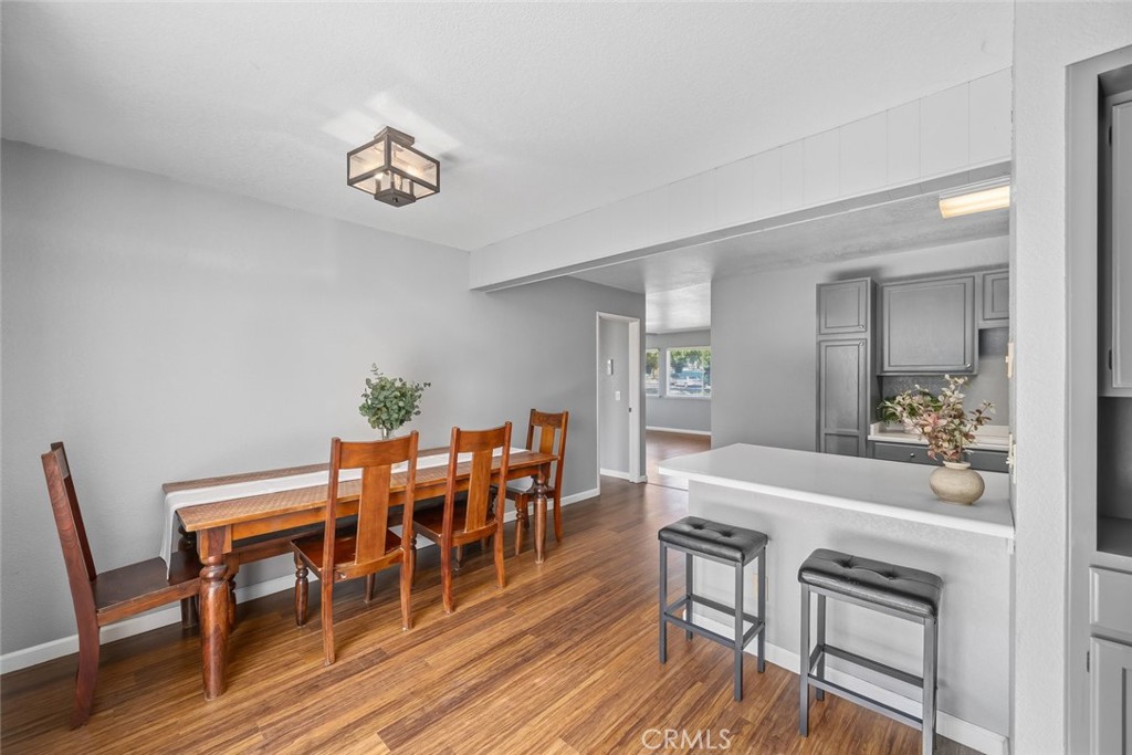 321 Jeffrey Dr, San Luis Obispo, CA 93405