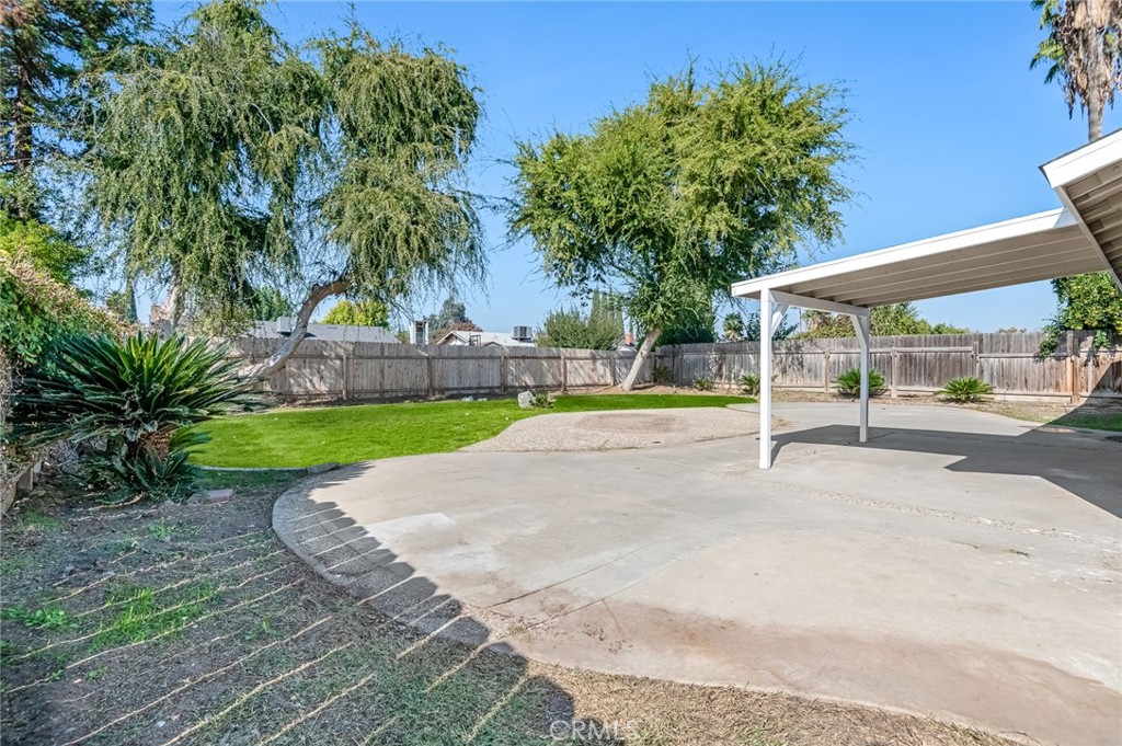 3731 S Mountain, Visalia, CA 93277