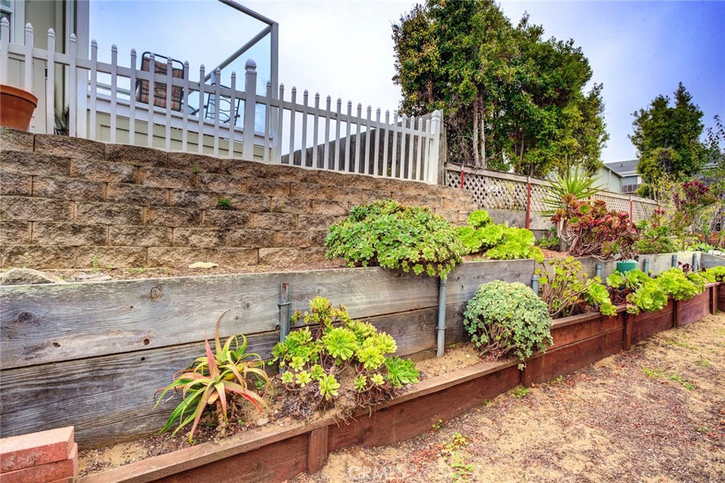 1701 Los Osos Valley Rd #19, Los Osos, CA 93402