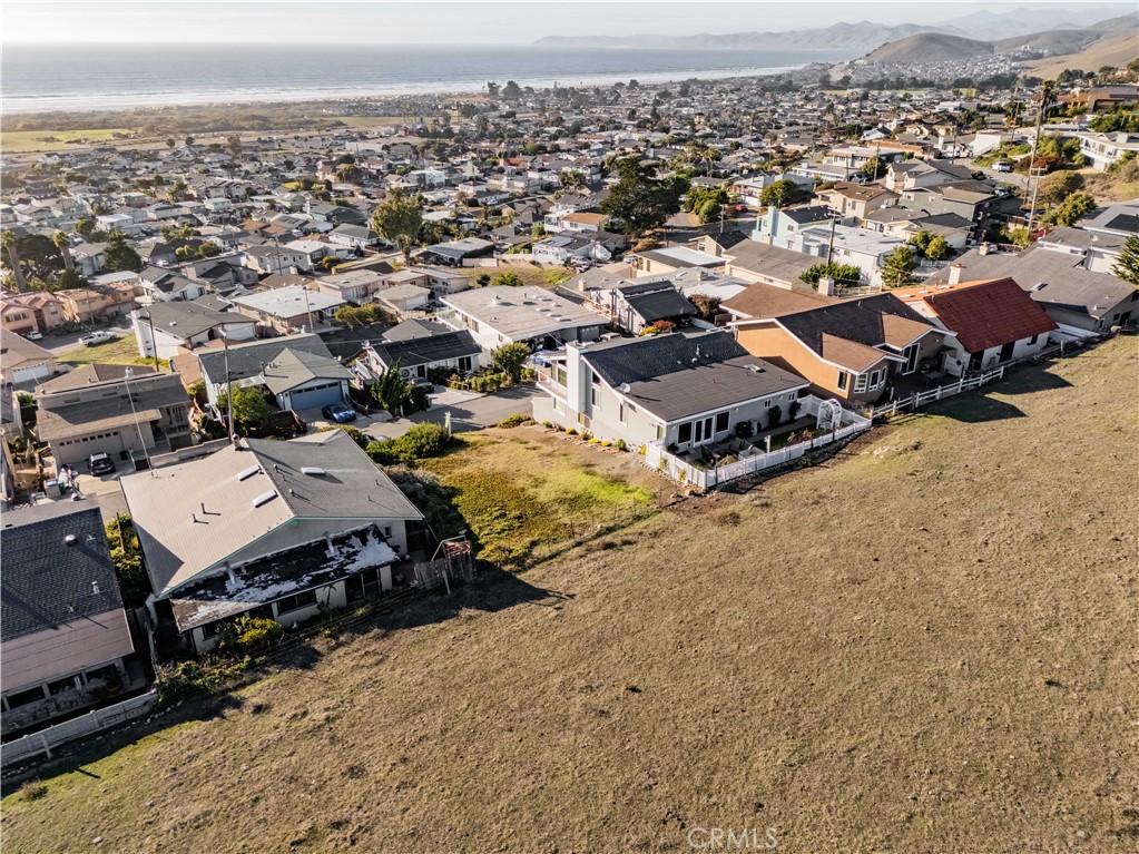2350 Nutmeg, Morro Bay, CA 93442