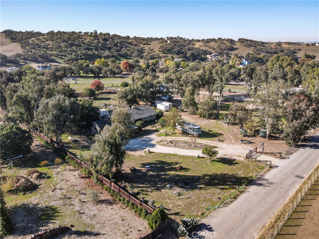 5920 Lone Pine Pl, Paso Robles, CA 93446