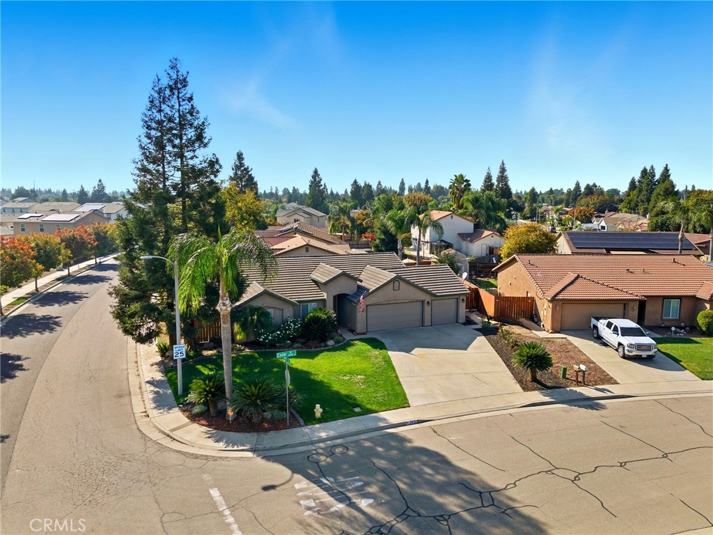 2431 S Cedar, Visalia, CA 93292