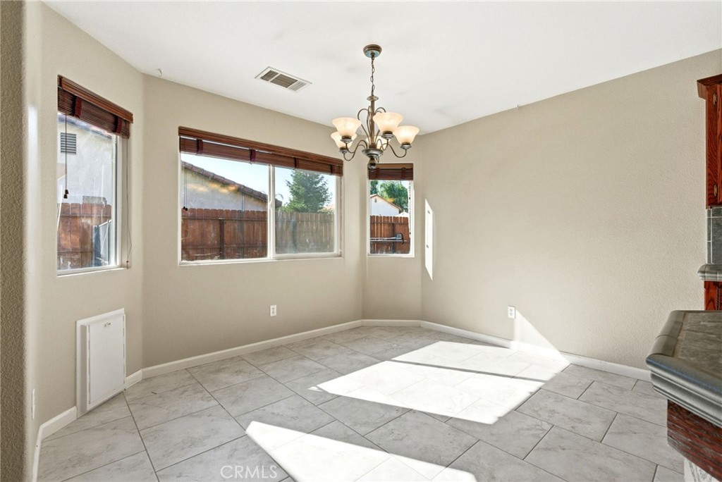 2431 S Cedar, Visalia, CA 93292