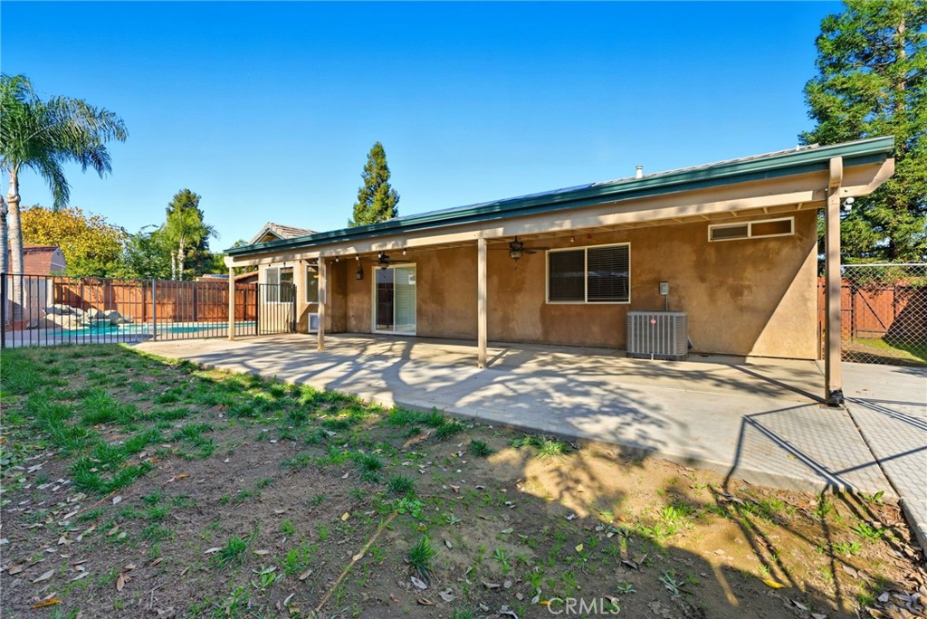 2431 S Cedar, Visalia, CA 93292