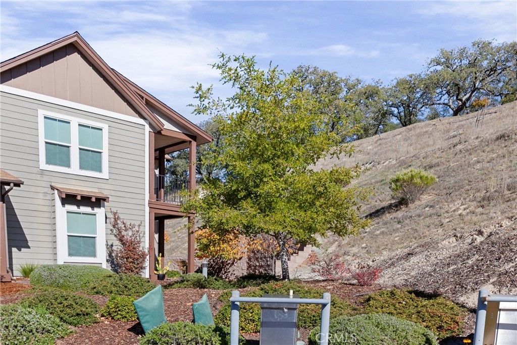 9388 Cielo Azul Ct, Atascadero, CA 93422