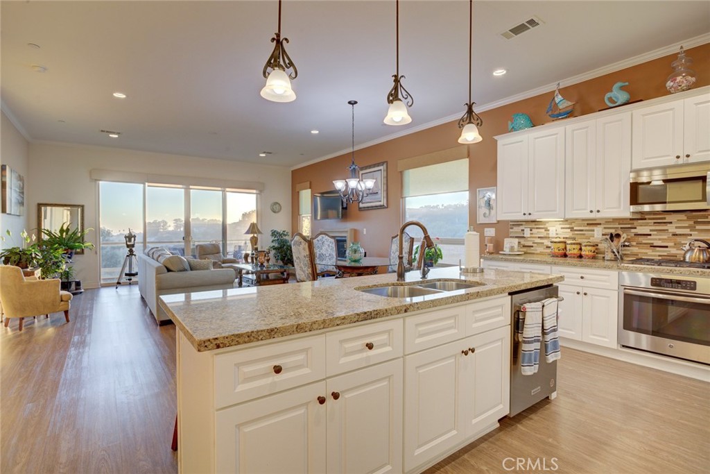 175 Clydell Ct, Pismo Beach, CA 93449