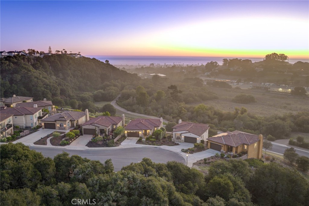 175 Clydell Ct, Pismo Beach, CA 93449