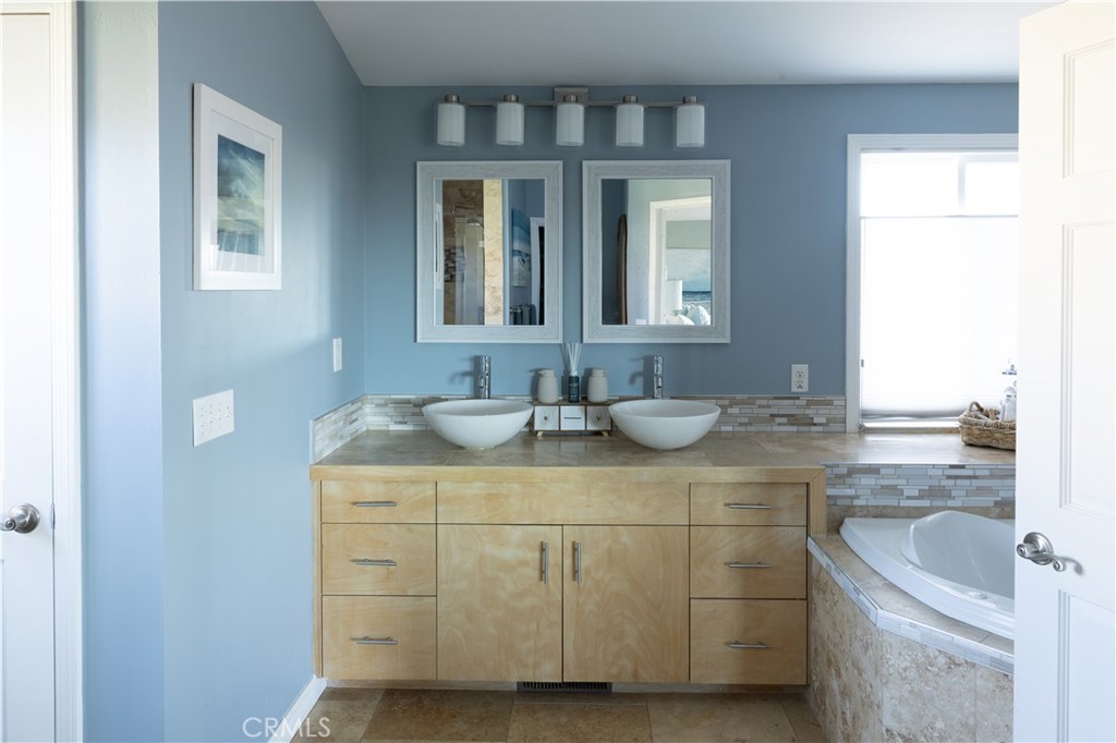 960 Tulare, Pismo Beach, CA 93449