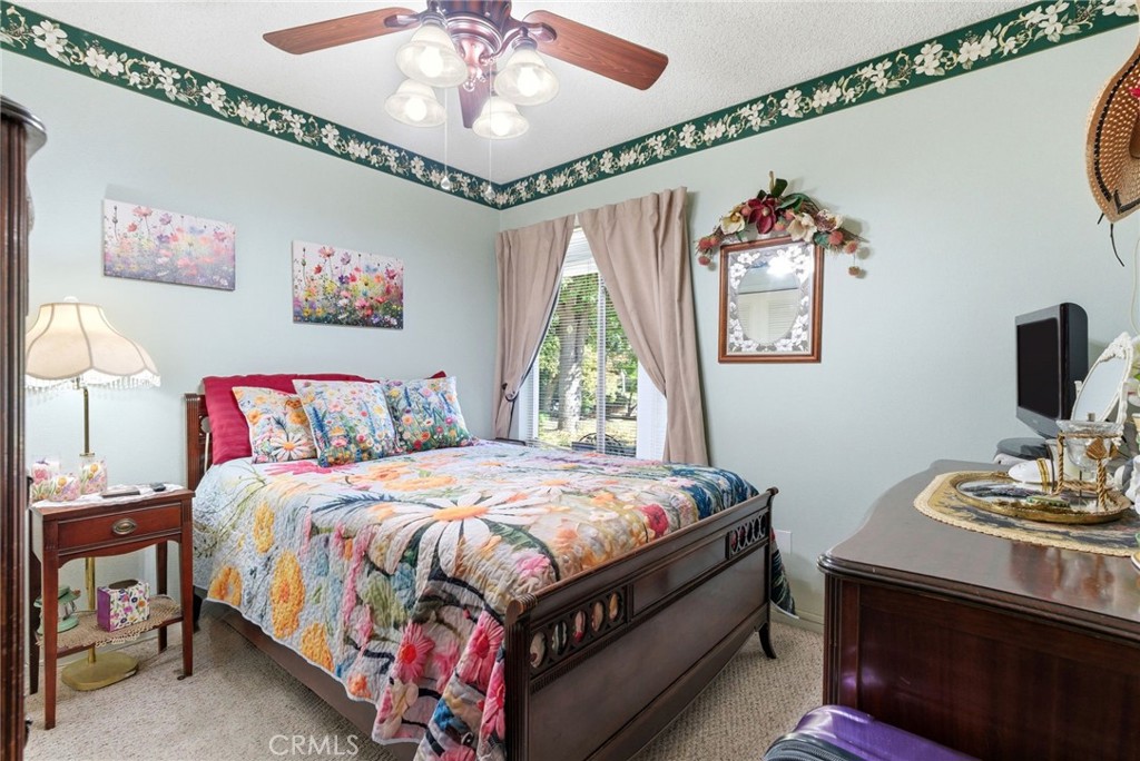 1927 S Chinowth St, Visalia, CA 93277