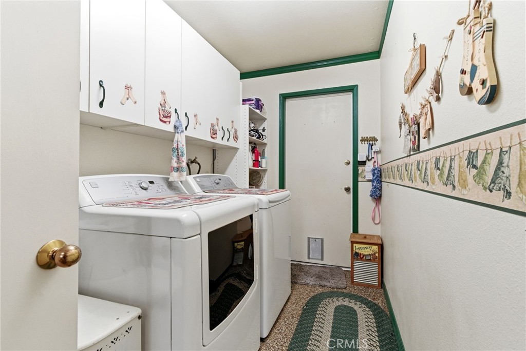 1927 S Chinowth St, Visalia, CA 93277