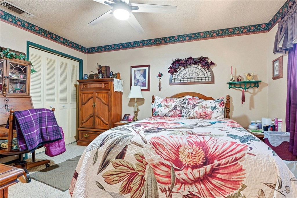 1927 S Chinowth St, Visalia, CA 93277