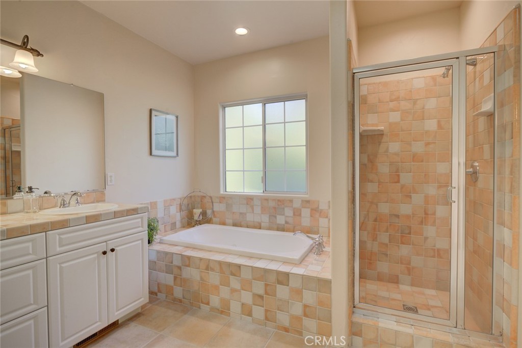544 Stoneridge Dr, San Luis Obispo, CA 93401