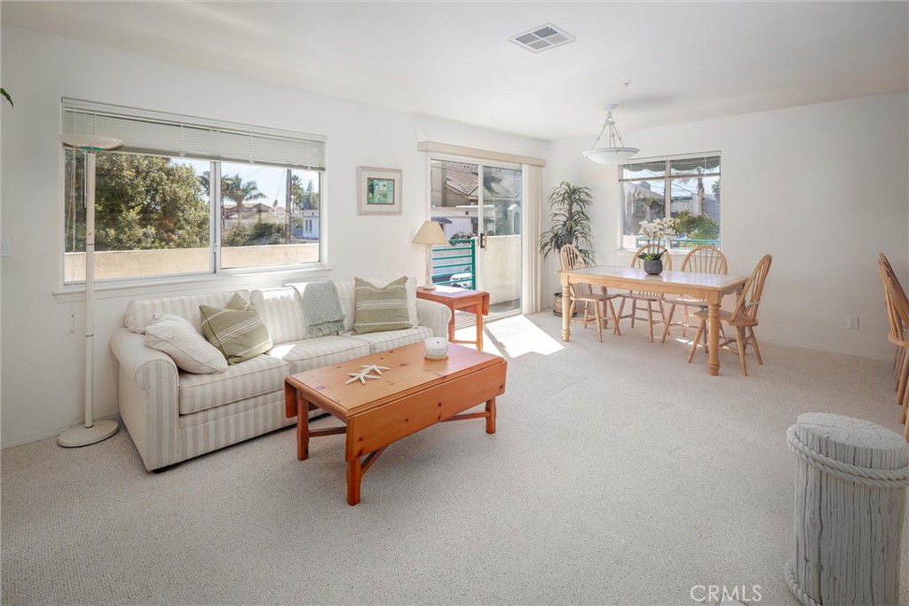169 Ocean View Ave, Pismo Beach, CA 93449