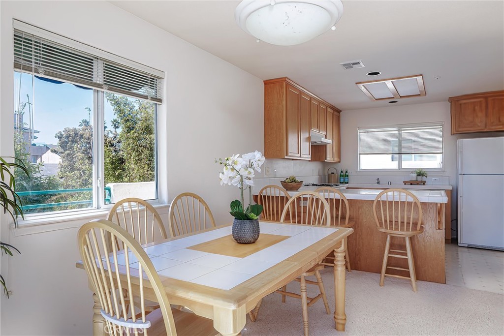 169 Ocean View Ave, Pismo Beach, CA 93449