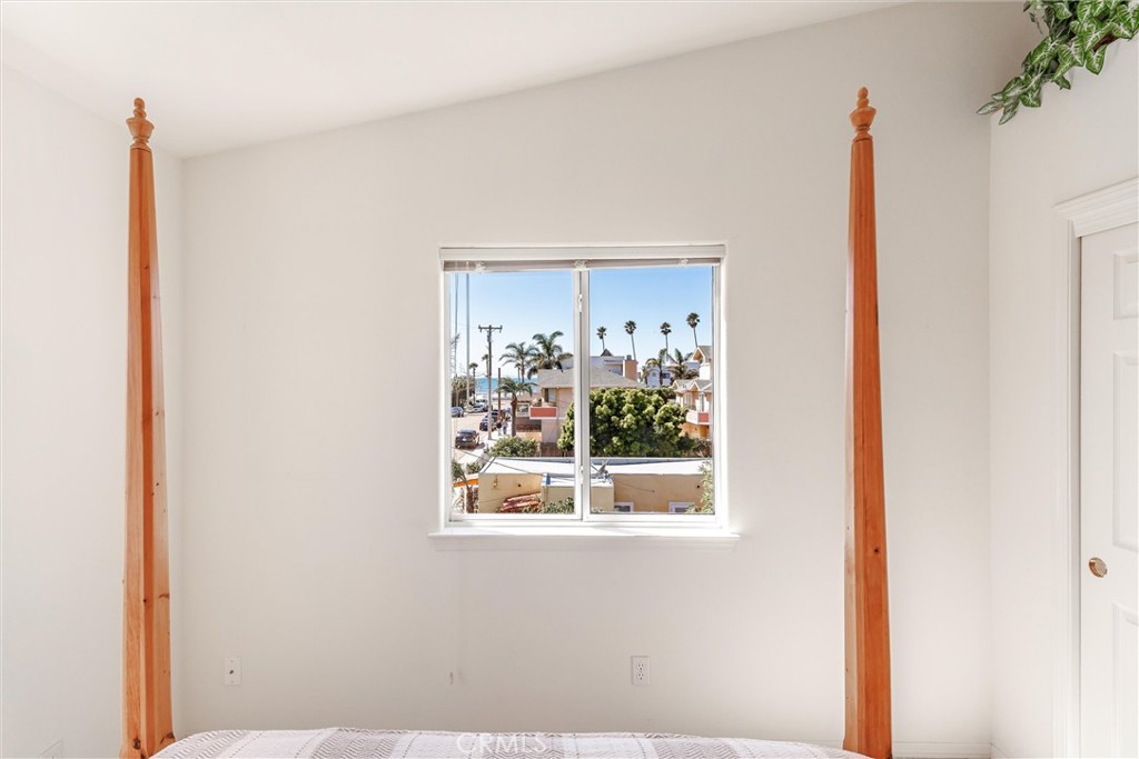 169 Ocean View Ave, Pismo Beach, CA 93449