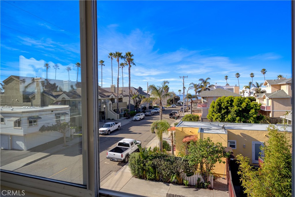 169 Ocean View Ave, Pismo Beach, CA 93449