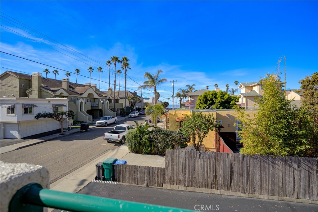 169 Ocean View Ave, Pismo Beach, CA 93449
