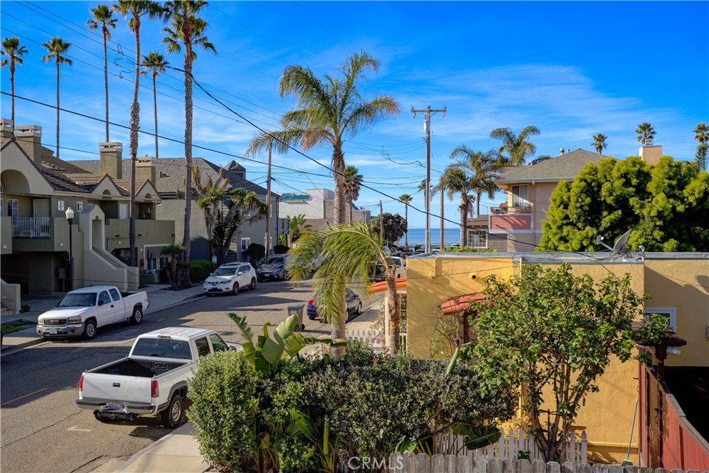 169 Ocean View Ave, Pismo Beach, CA 93449