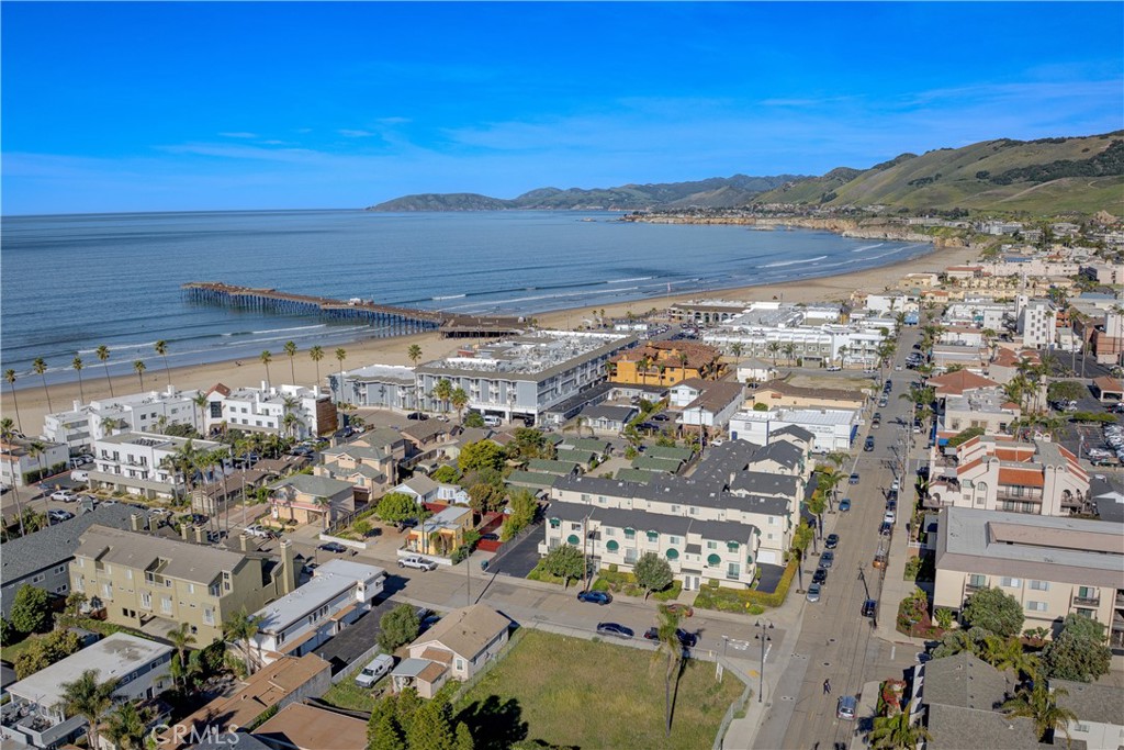 169 Ocean View Ave, Pismo Beach, CA 93449