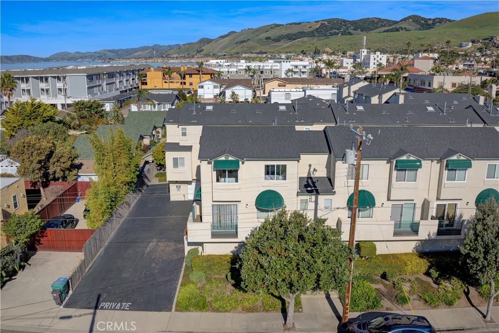 169 Ocean View Ave, Pismo Beach, CA 93449