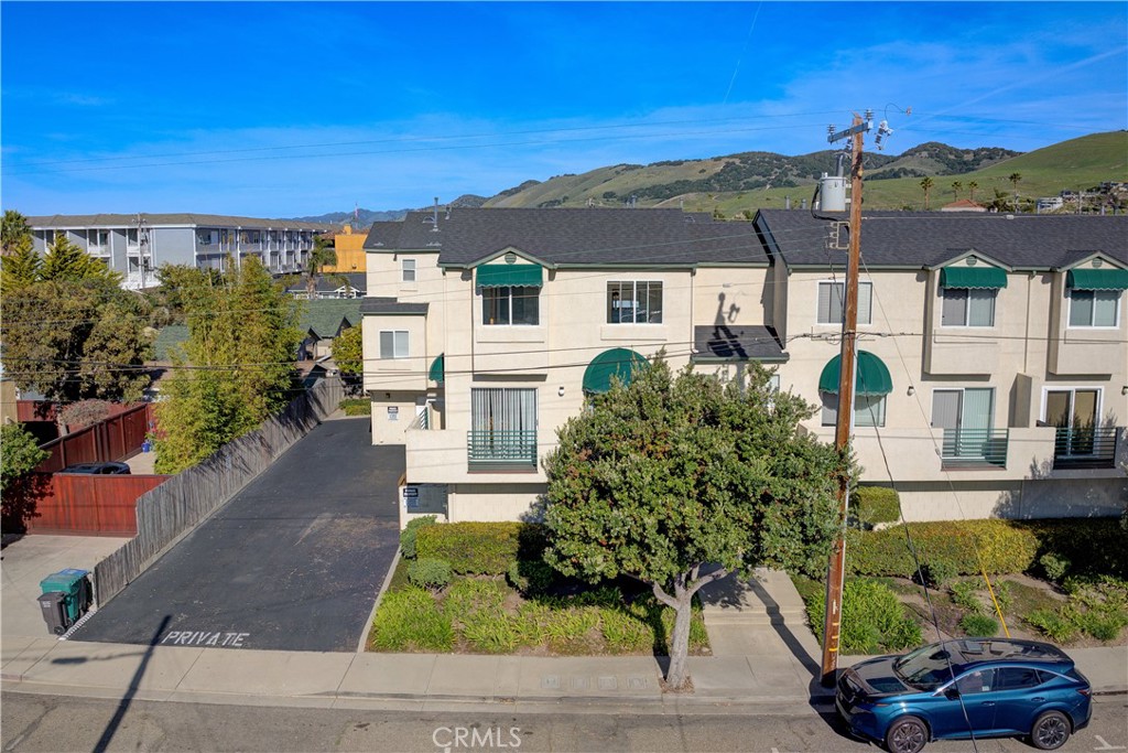 169 Ocean View Ave, Pismo Beach, CA 93449