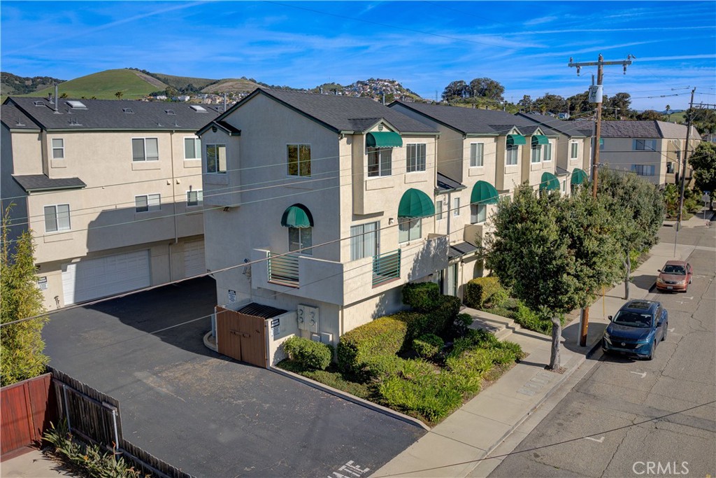 169 Ocean View Ave, Pismo Beach, CA 93449