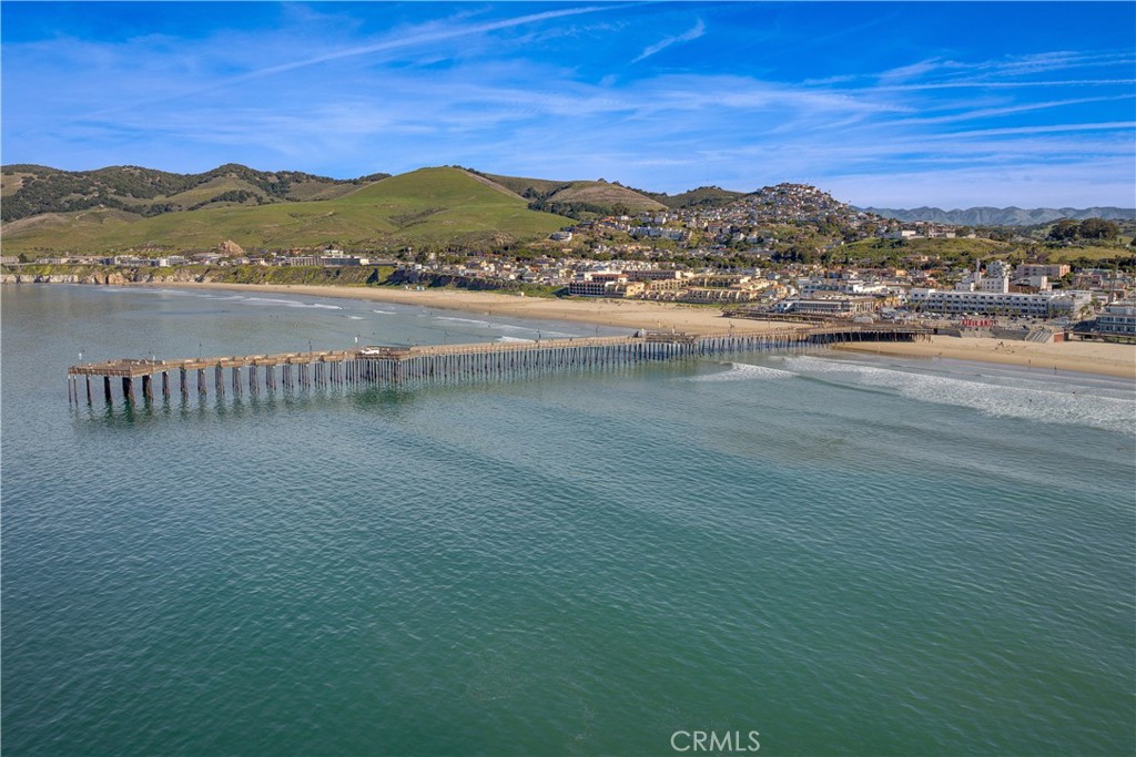 169 Ocean View Ave, Pismo Beach, CA 93449